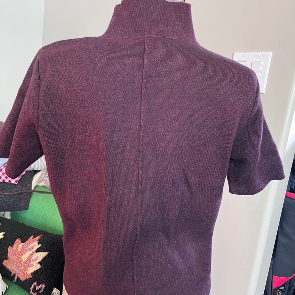 sweater - Picture 4 of 6